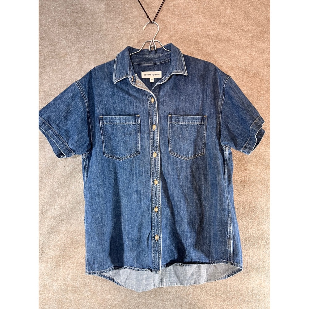 Aritzia Denim Forum The 90s Denim Shirt Size 2 Short Sleeve Button Up Blue